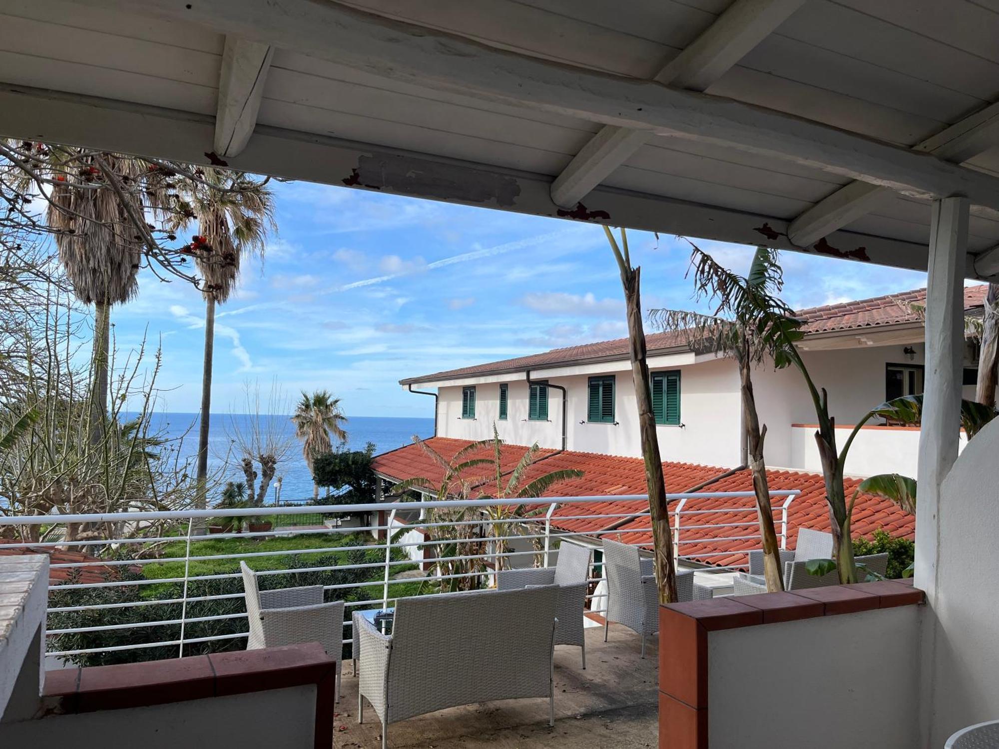 Residence Araba Fenice Тропеа Екстериор снимка