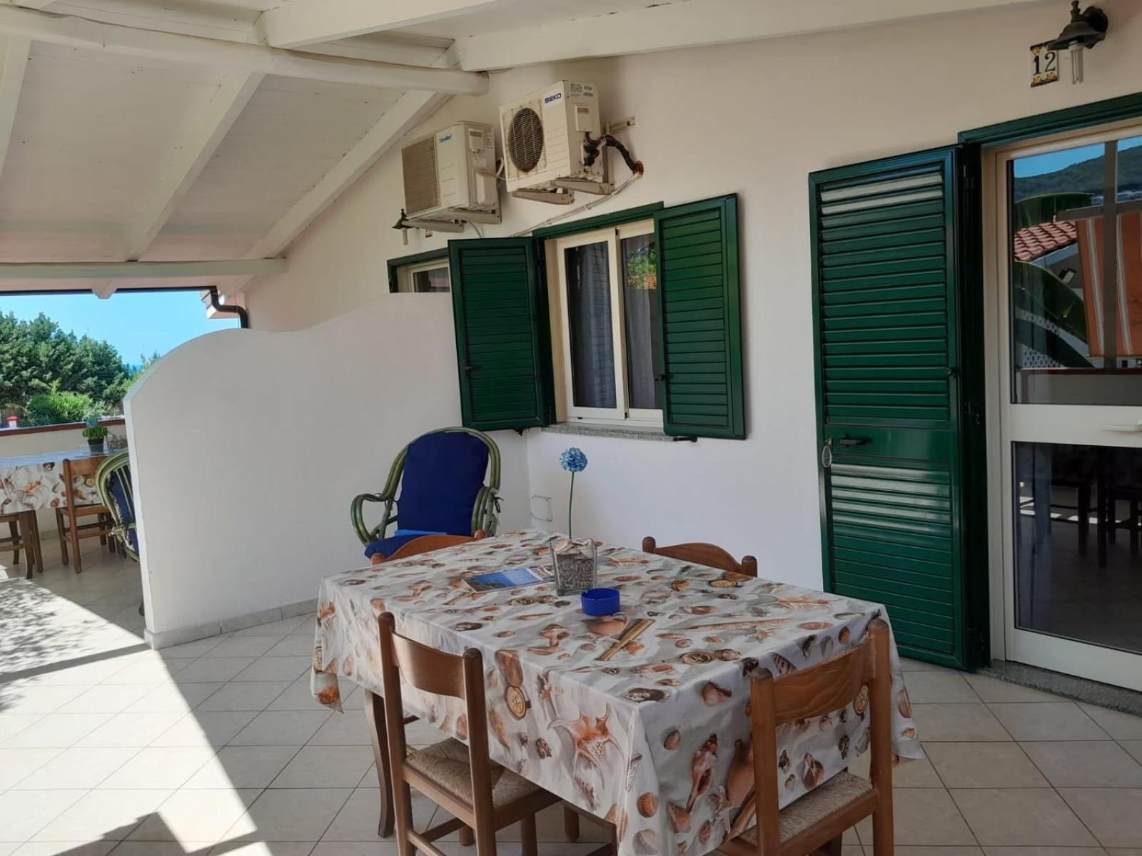 Residence Araba Fenice Тропеа Екстериор снимка