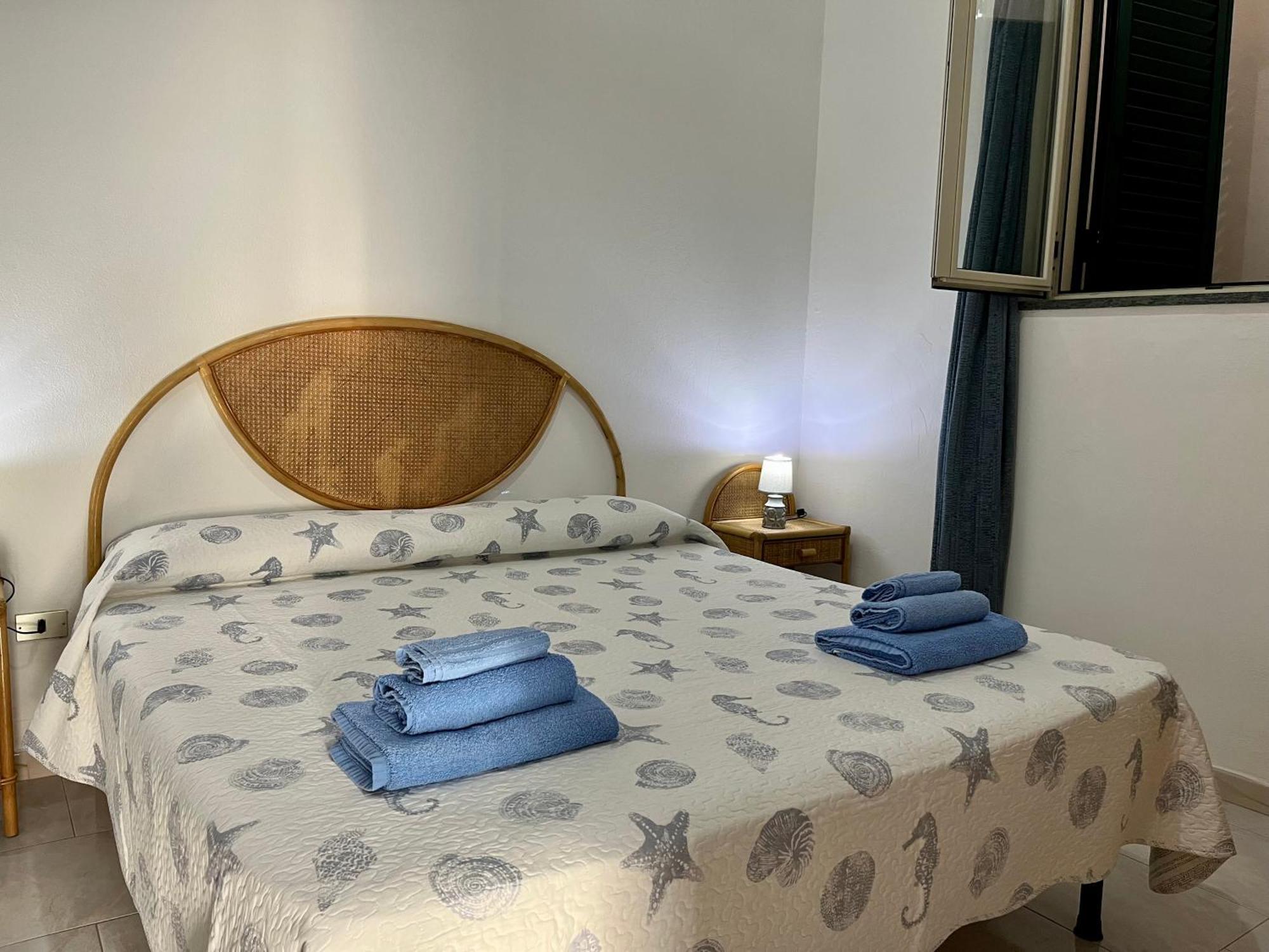 Residence Araba Fenice Тропеа Екстериор снимка