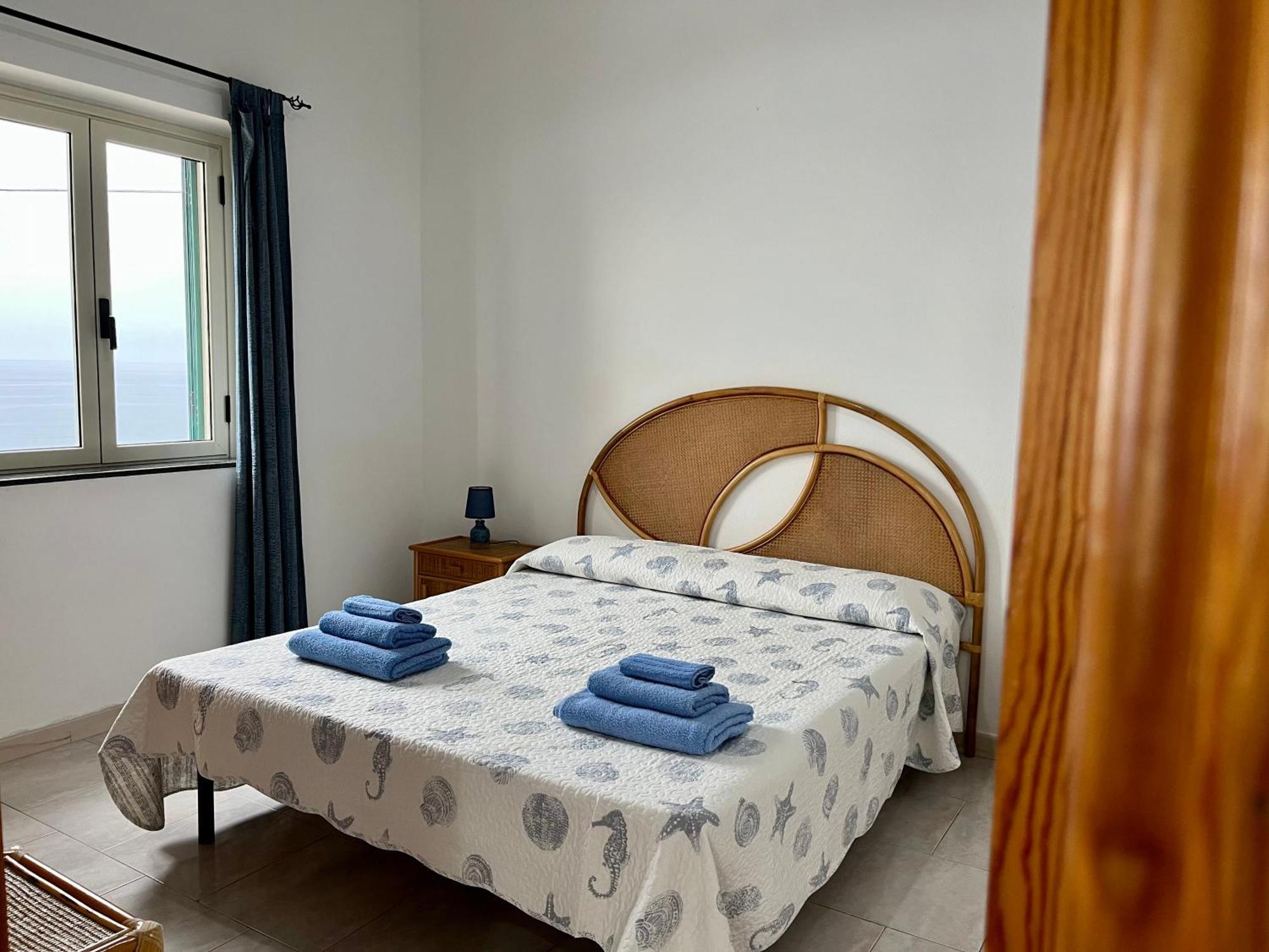 Residence Araba Fenice Тропеа Екстериор снимка